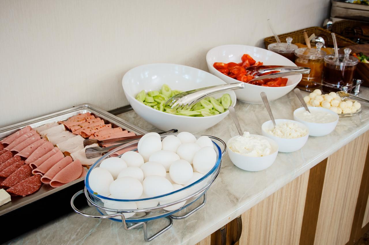 Gtm Plaza Hotel Tbilisi Ngoại thất bức ảnh